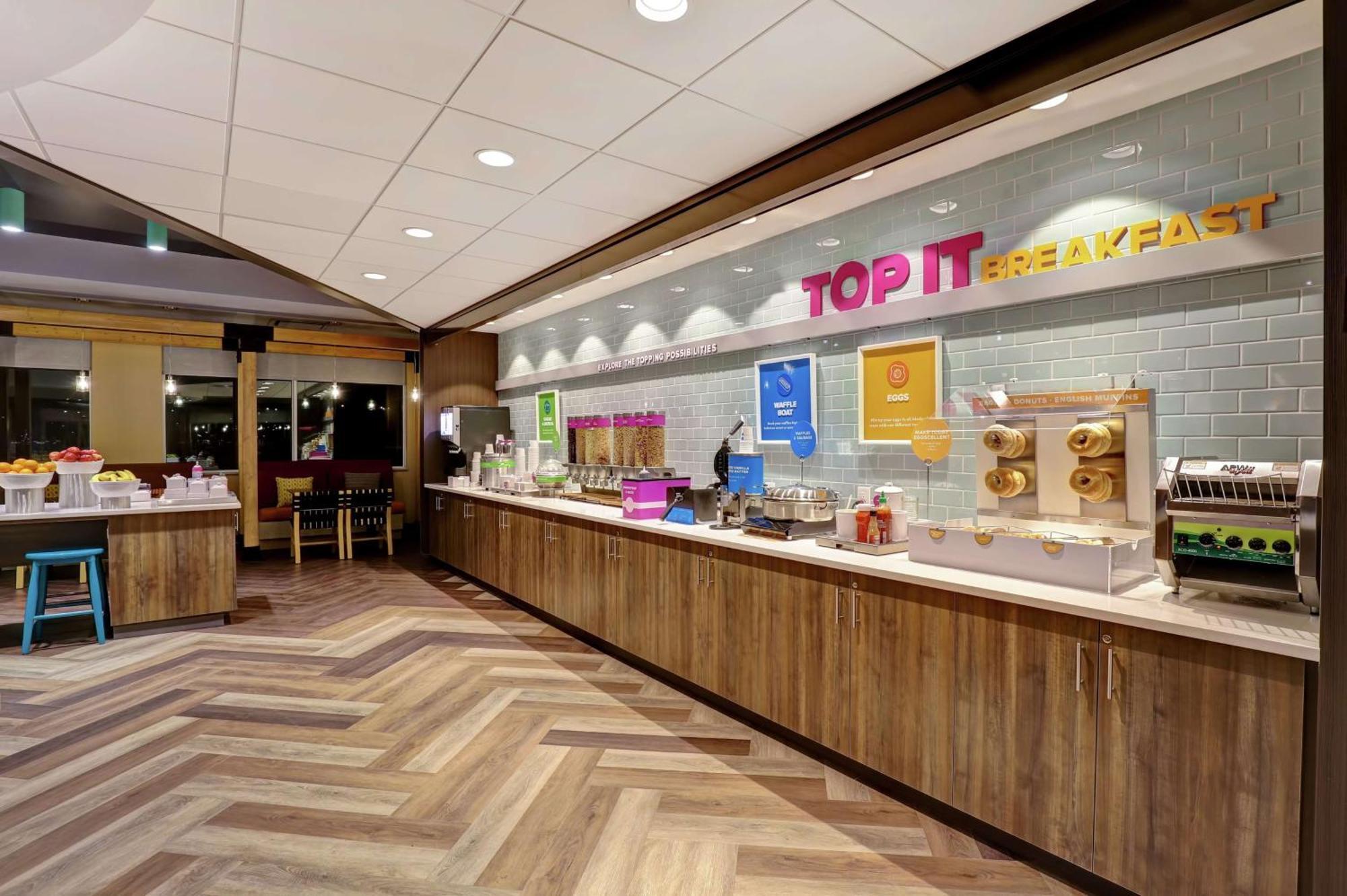 Tru By Hilton Edmonton Windermere Eksteriør bilde